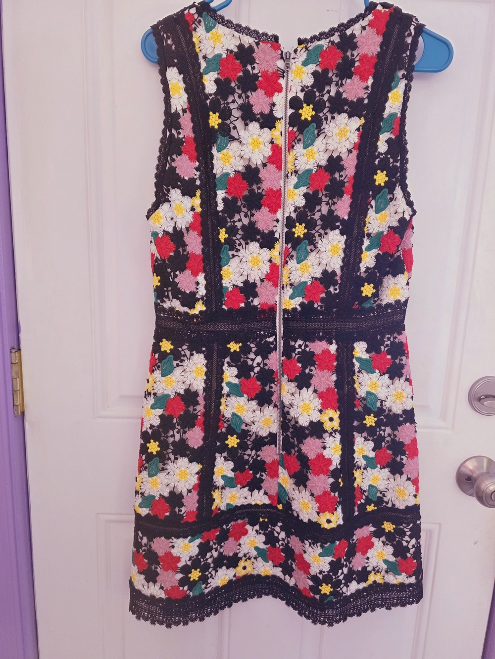 Alice + Olivia Black Floral Lace Dress with Multicolor Embroidery - Picture 2 of 5